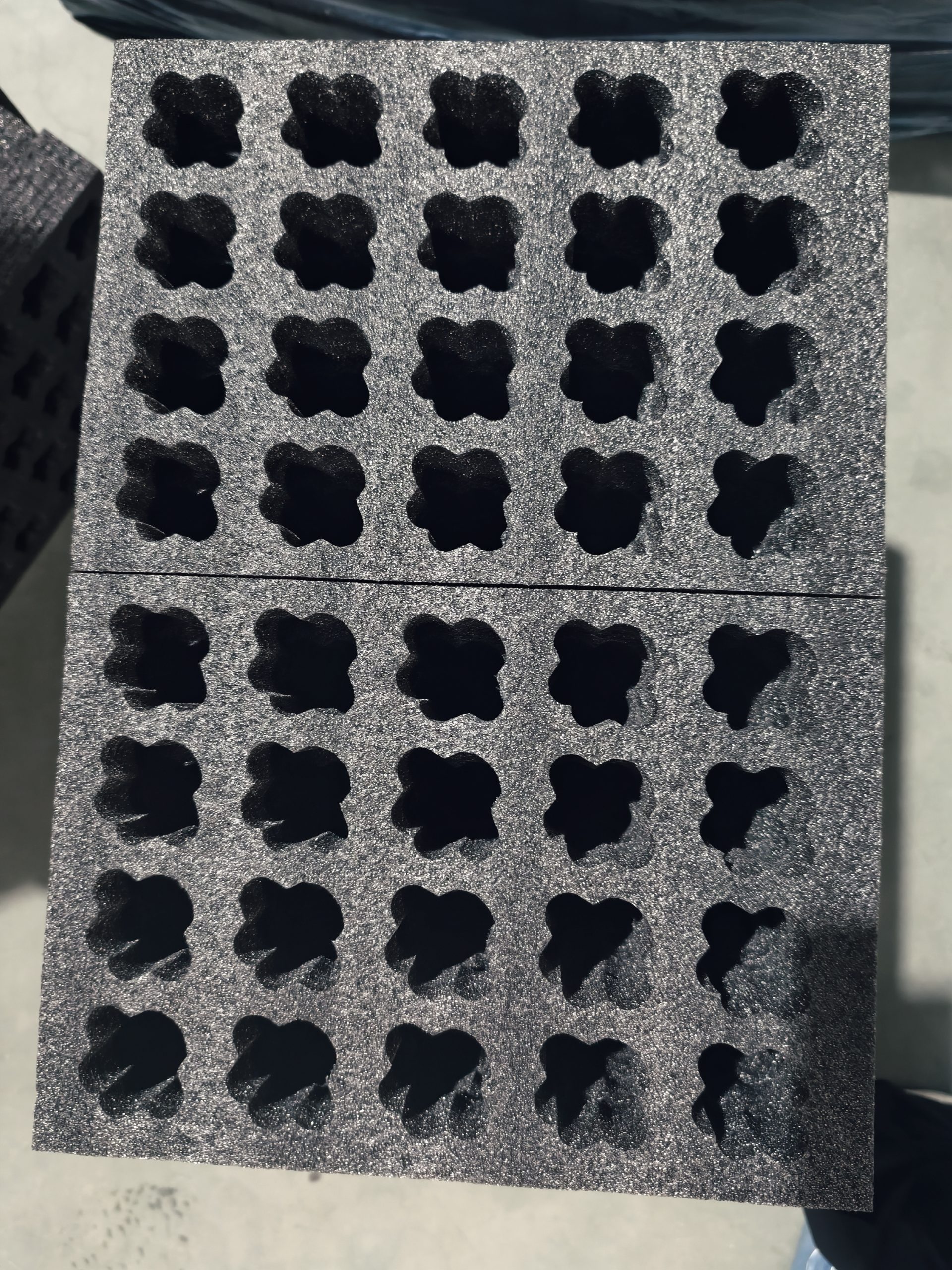 西安草莓防压珍珠棉托生鲜水果防震包装定制
